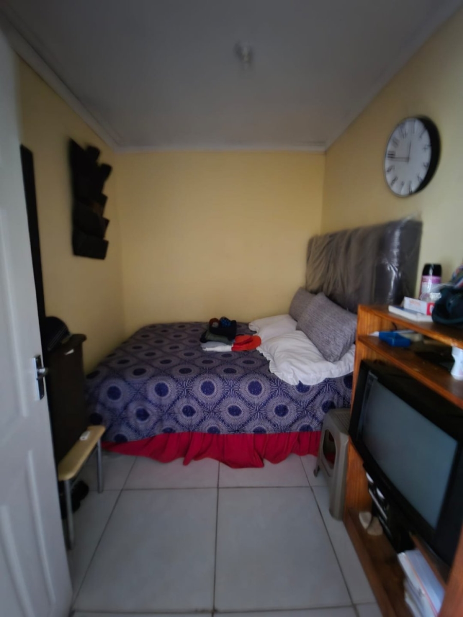 2 Bedroom Property for Sale in Kwazakhele Eastern Cape